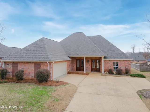 $349,900 | 114 Rockbridge Crossing, Clinton, MS 39056
