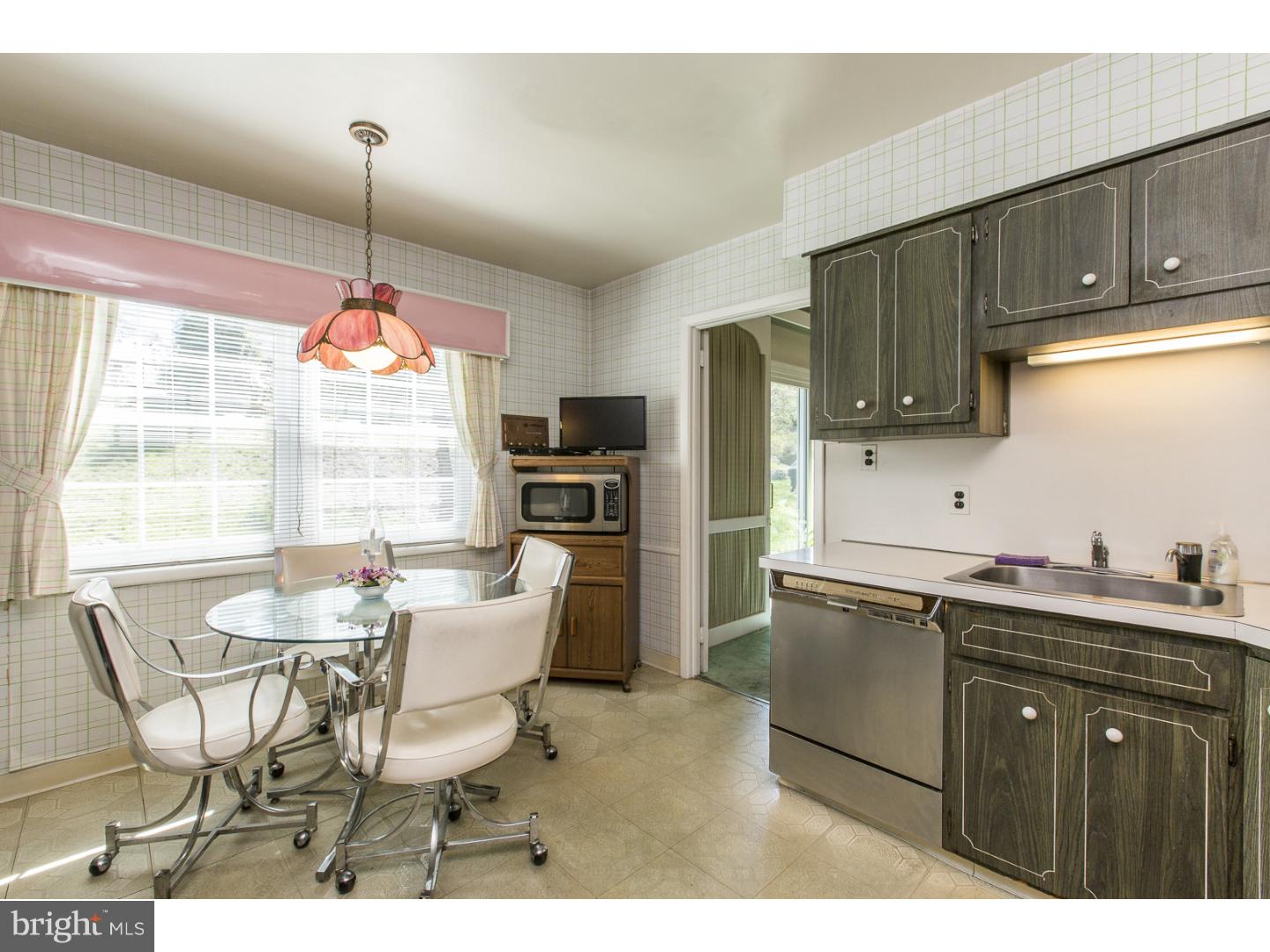 7801 Green Valley Road Wyncote, PA 19095 - Photo 7 of 22 Kitchen
