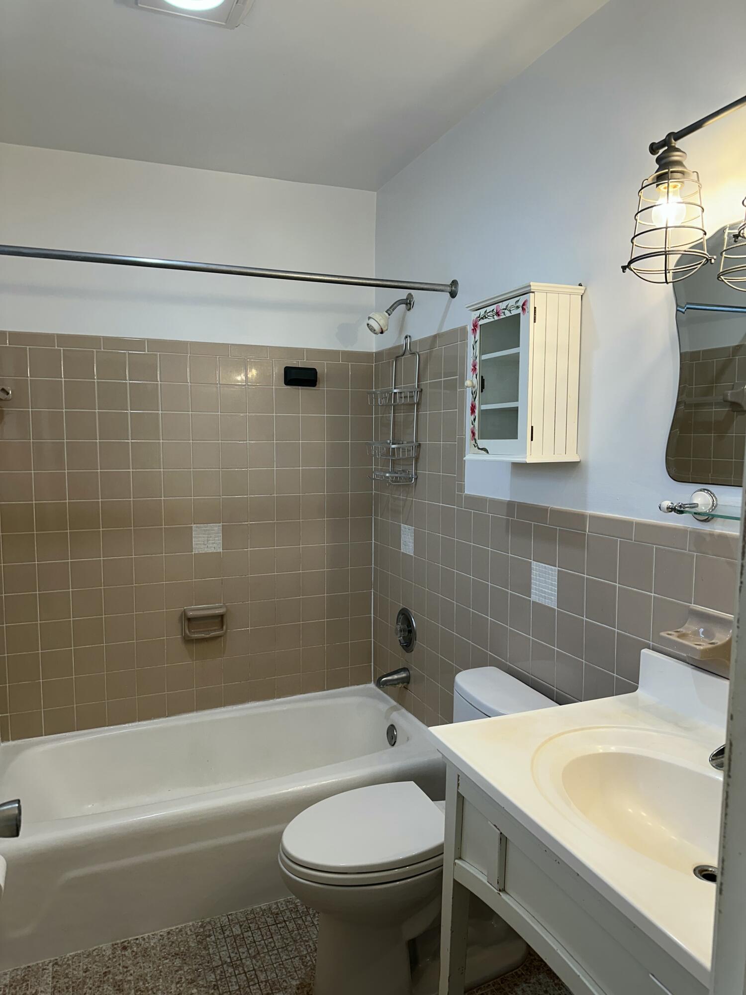 308 2nd Key Key Largo, FL 33037 - Photo 8 of 17 a bathroom with a sink toilet and shower