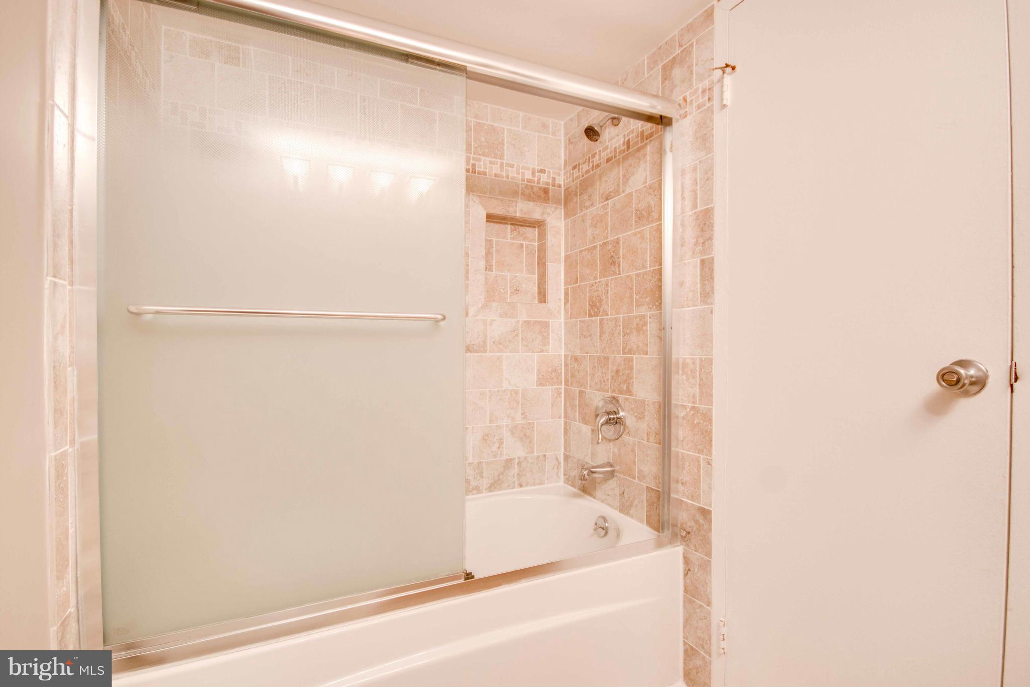 2008 Colts Neck Road, Unit 1A Reston, VA 20191 - Photo 14 of 23 Bath