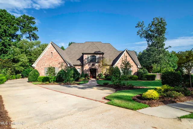 $1,445,000 | 104 Cherry Laurel Court, Ridgeland, MS 39157