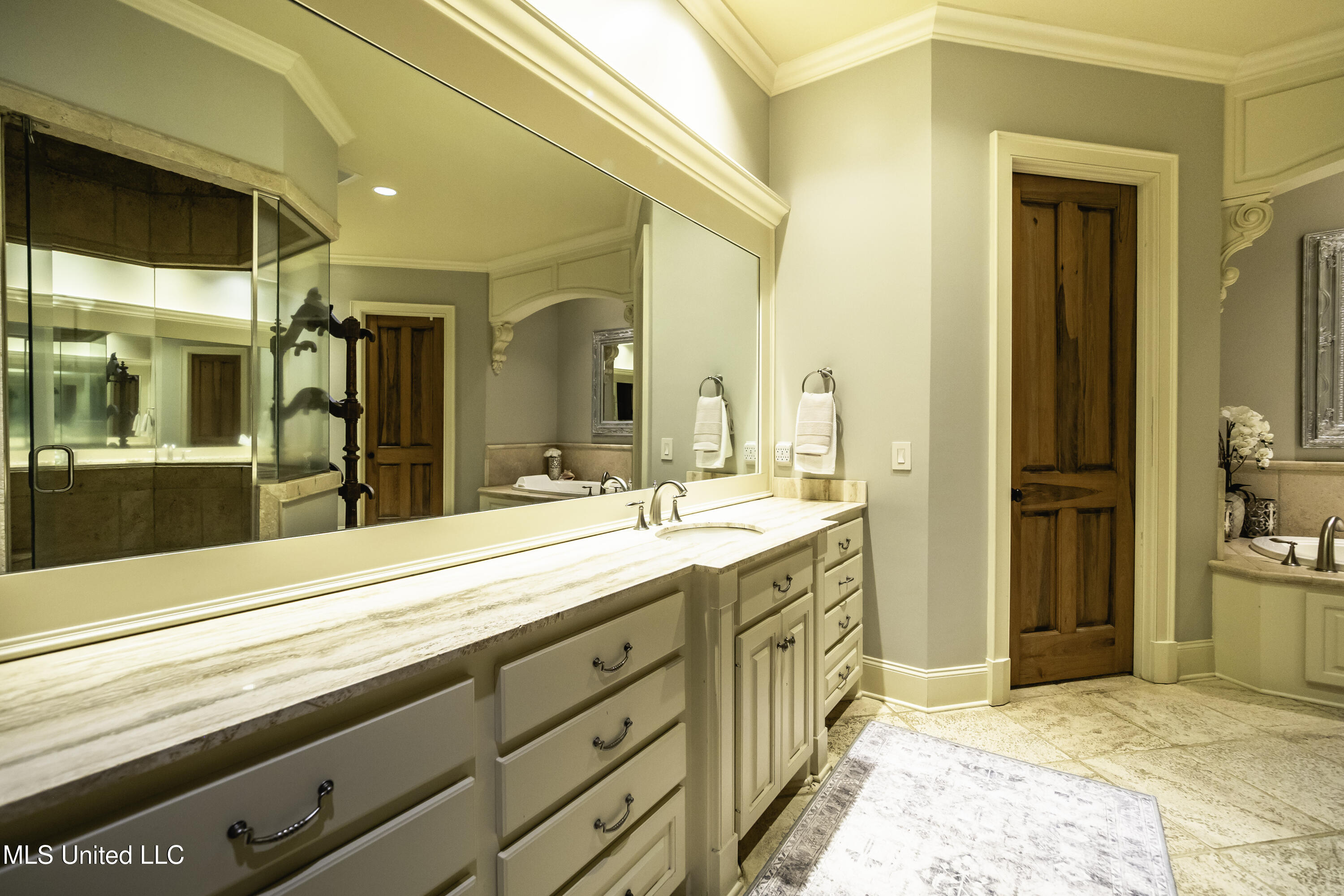 104 Cherry Laurel Court Ridgeland, MS 39157 - Photo 36 of 80 P8220059