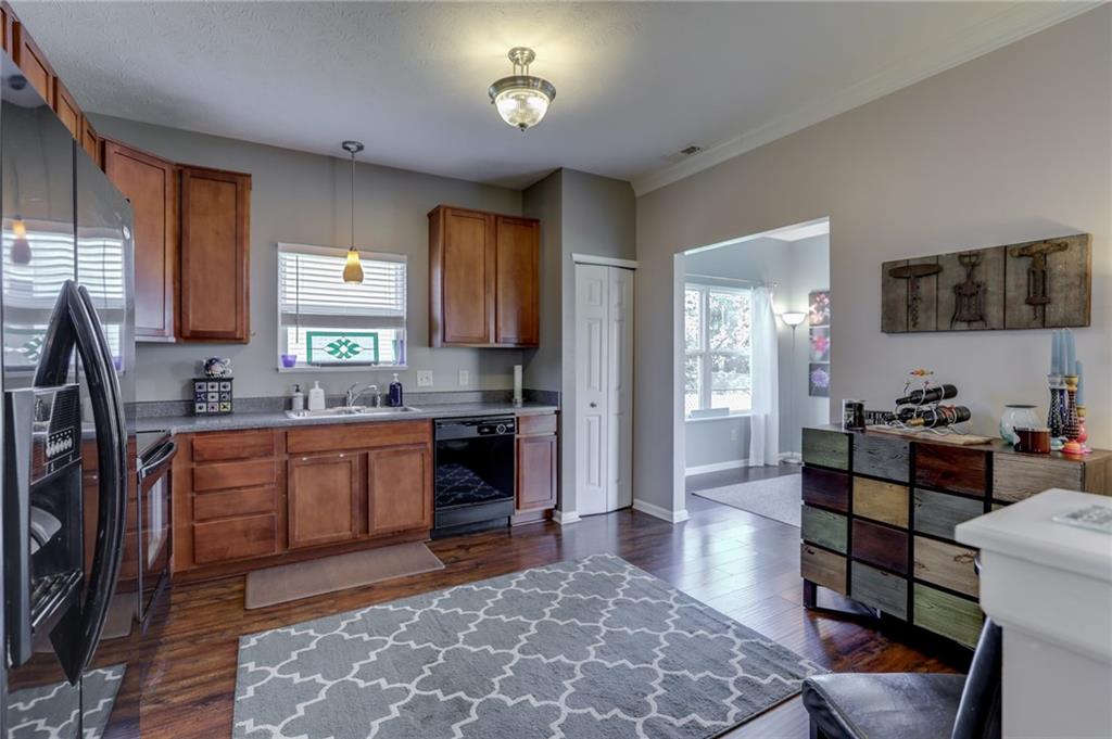 8010 Rambling Road Indianapolis, IN 46239 - Photo 15 of 38 Gallery Image 15