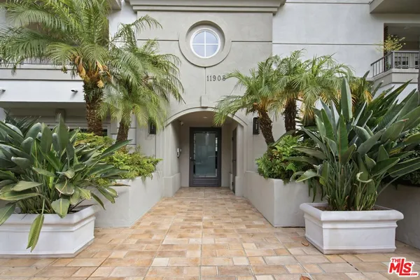 $1,500,000 | 11908 Darlington Avenue, Unit 203, Los Angeles, CA 90049