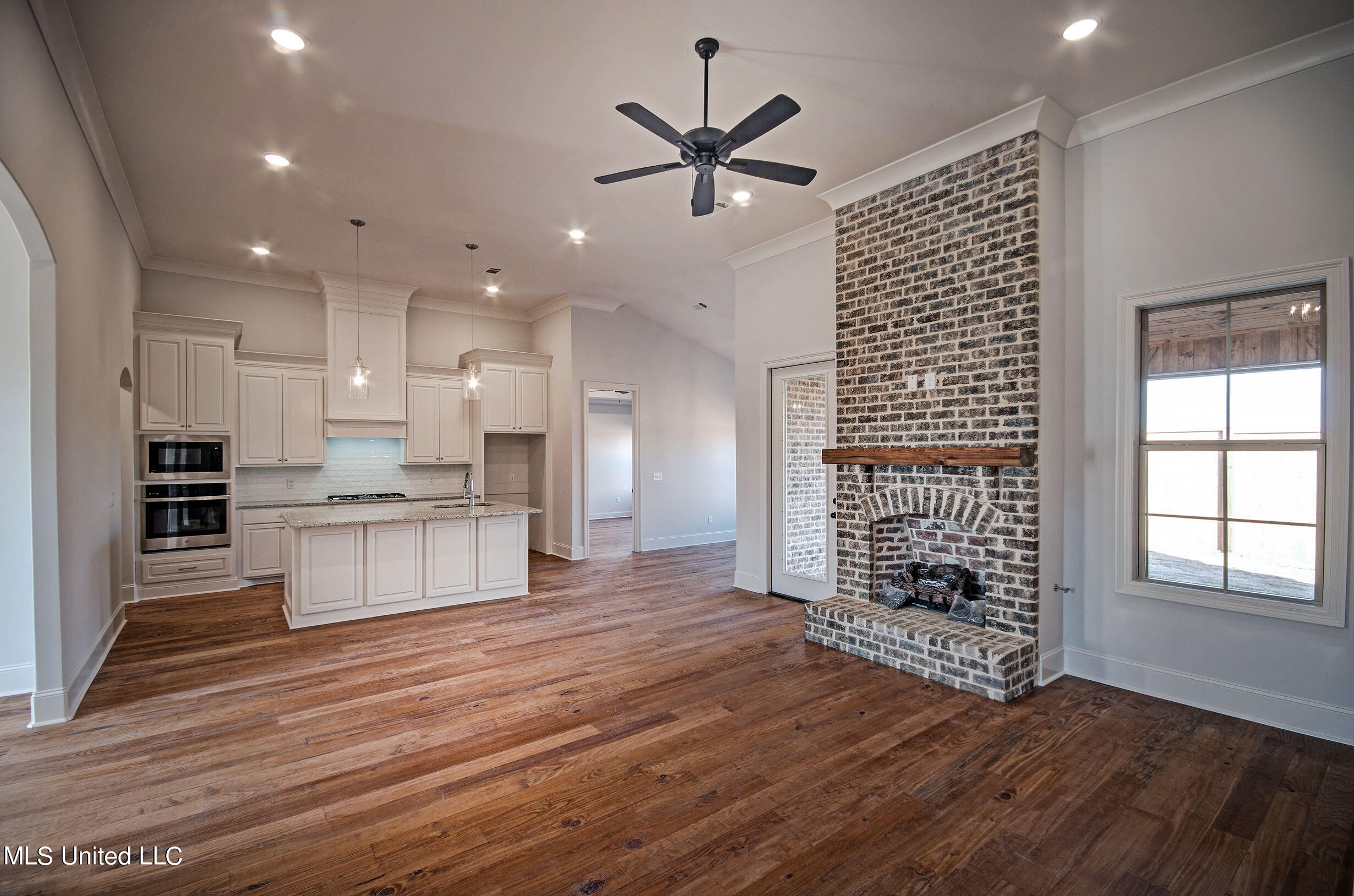 1112 Old Ct Crossing Flowood, MS 39232 - Photo 5 of 29 imgp9539_40_41