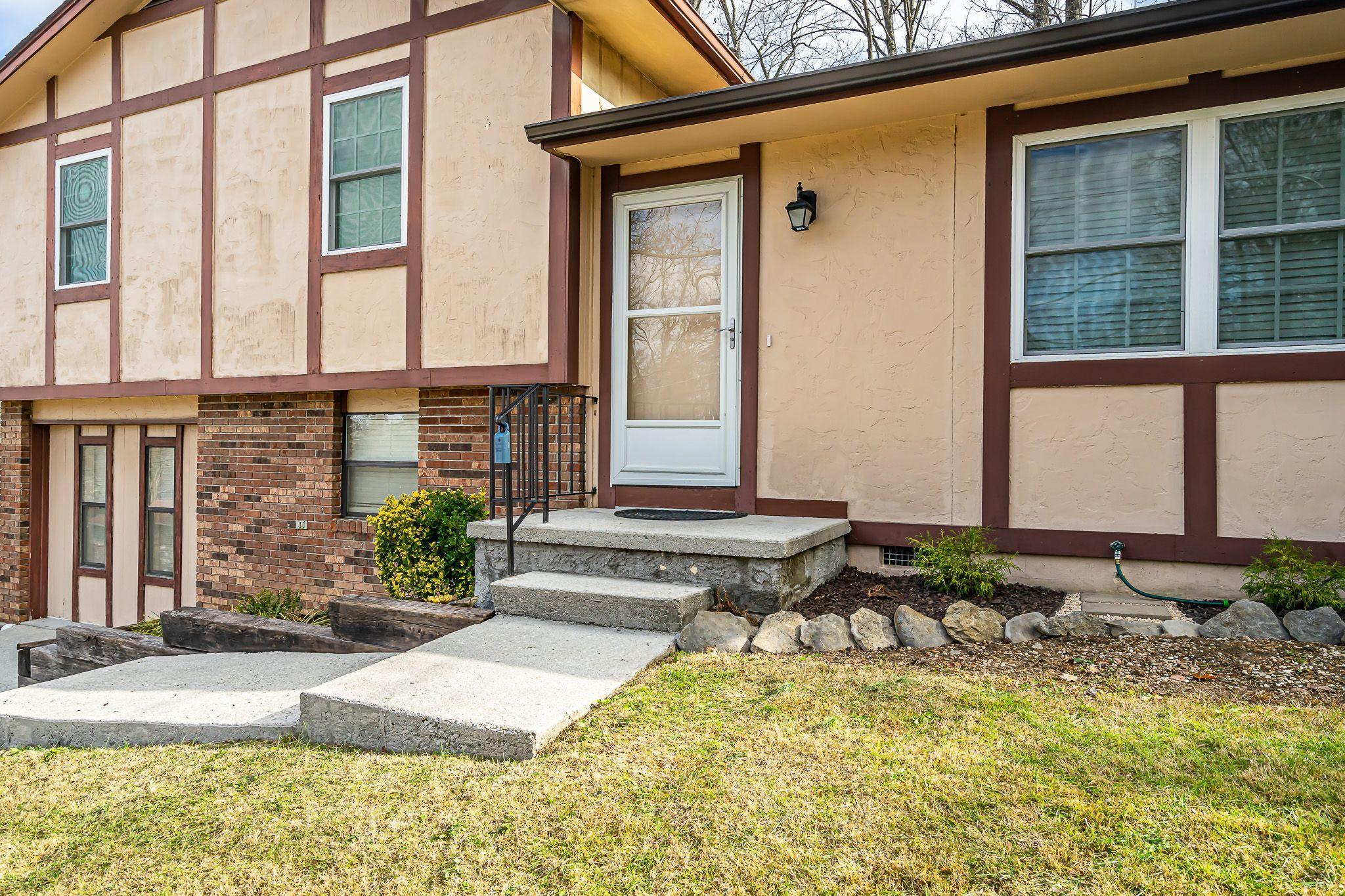 4400 Damas Road Knoxville, TN 37921 - Photo 3 of 25 Quiet Dead End Street
