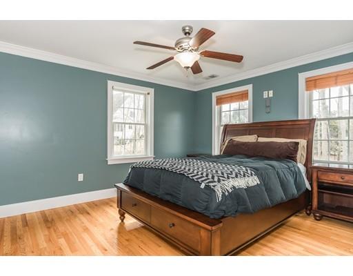 7 Locust Street Middleton, MA 01949 - Photo 17 of 30 Gallery Image 17