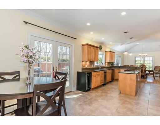 7 Locust Street Middleton, MA 01949 - Photo 2 of 30 Gallery Image 2