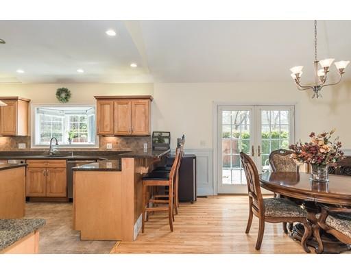 7 Locust Street Middleton, MA 01949 - Photo 7 of 30 Gallery Image 7