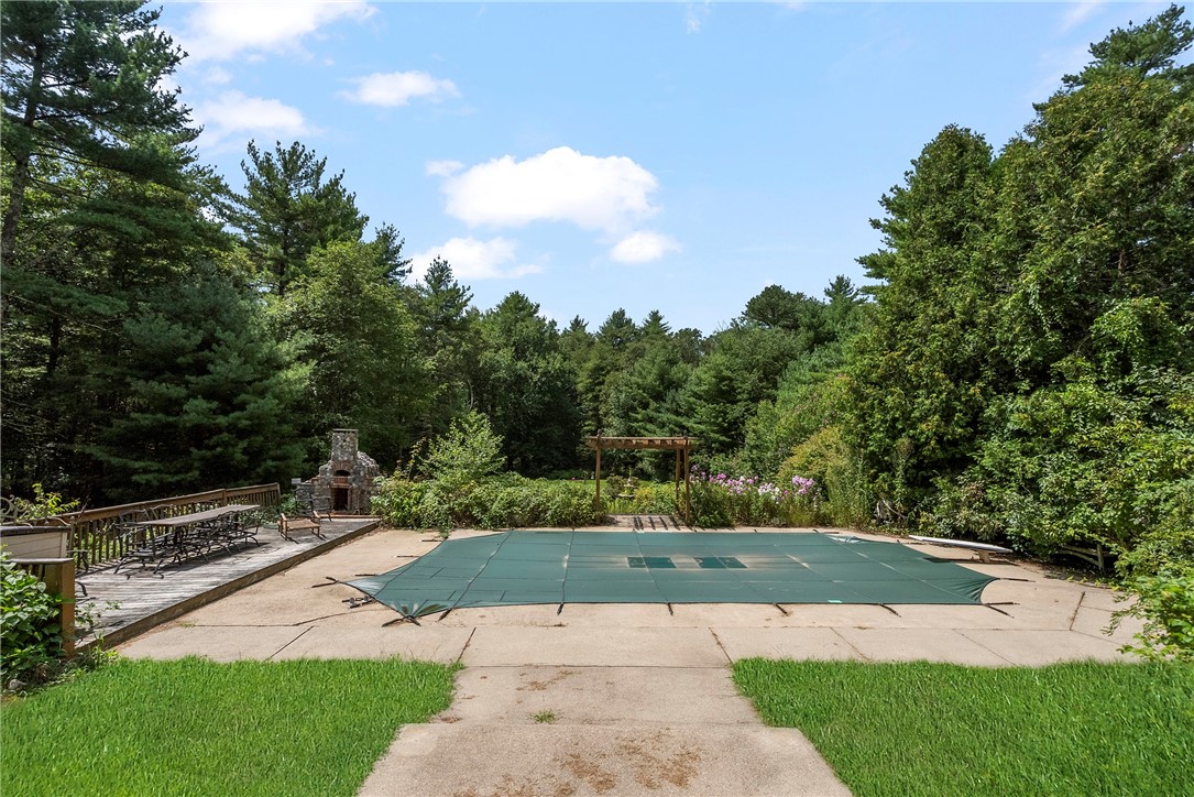 141 Mile Road Coventry, RI 02816 - Photo 4 of 50