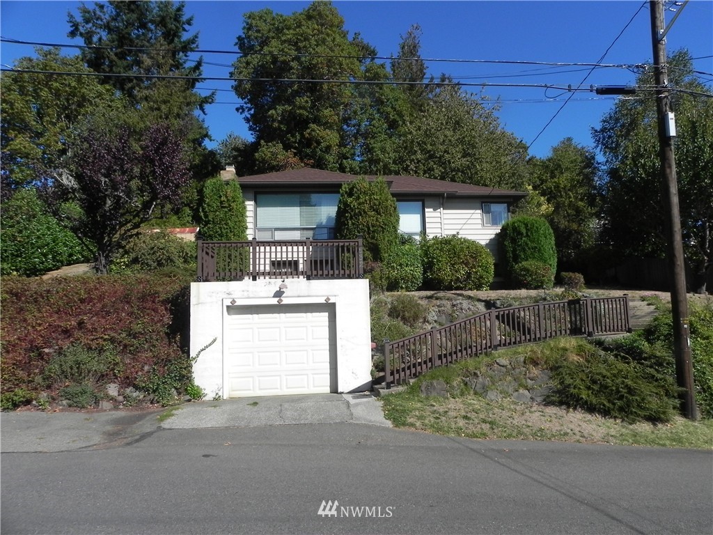 532 Southwest 3rd Place Renton, WA 98057 - Photo 3 of 11