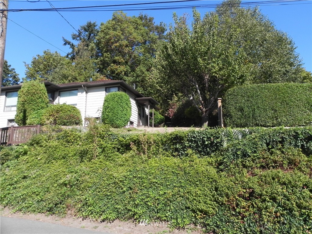 532 Southwest 3rd Place Renton, WA 98057 - Photo 8 of 11