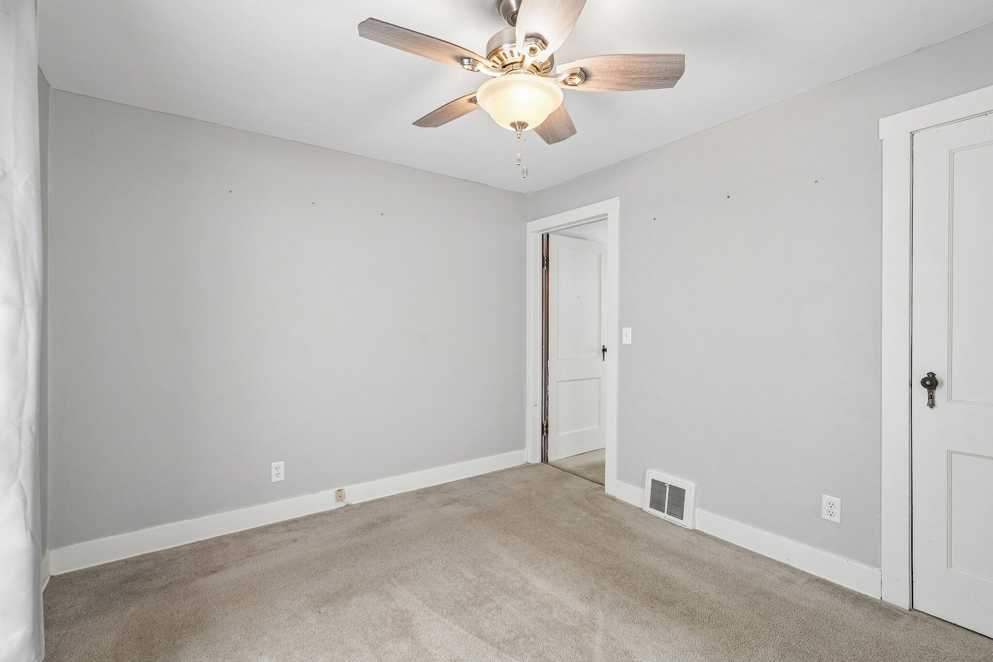 9207 39th Avenue Pleasant Prairie, WI 53142 - Photo 36 of 48 Bedroom 3