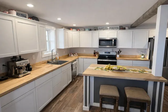 a close up of a washer and dryer