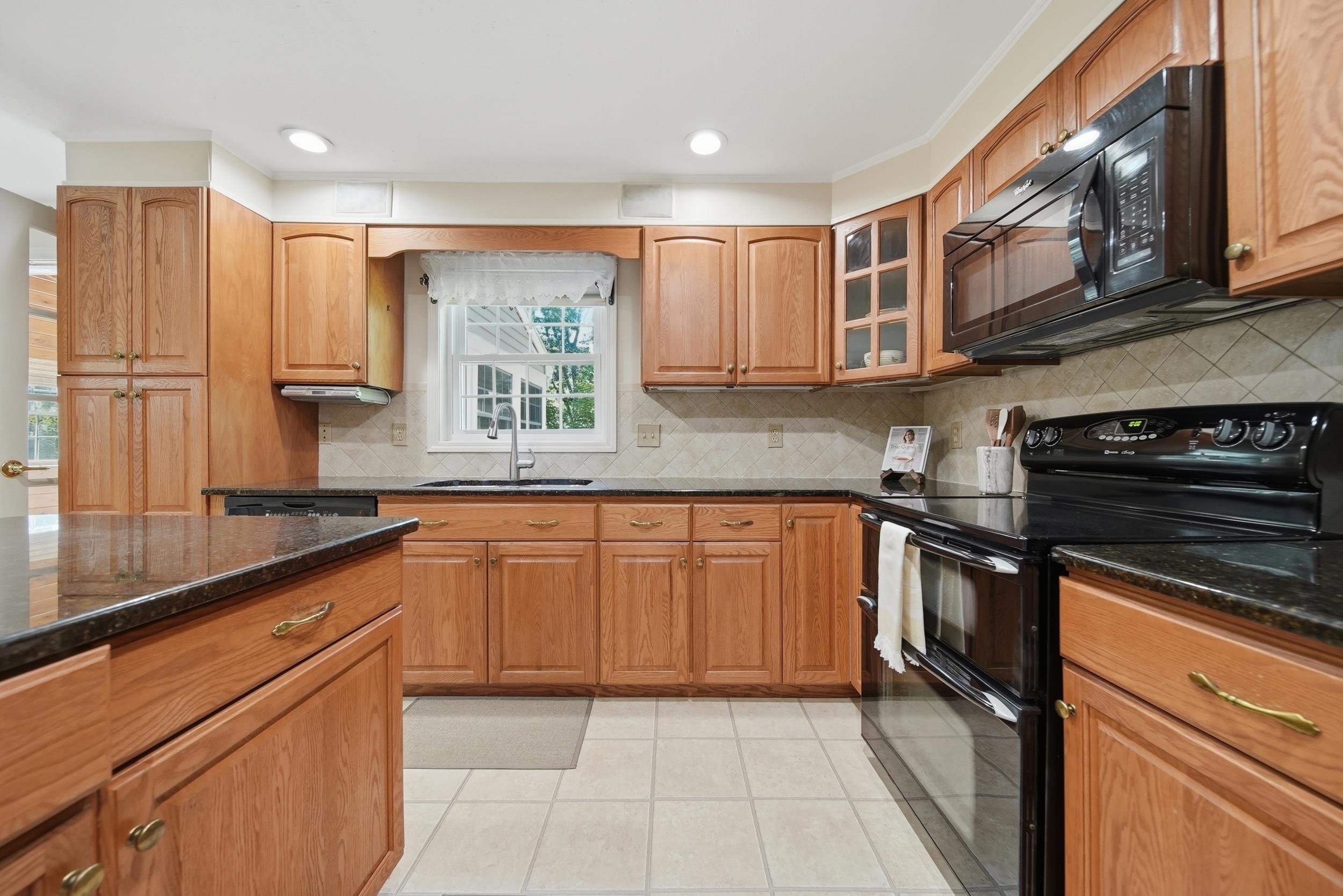 29 Great Brook Road Milford, NH 03055 - Photo 8 of 40