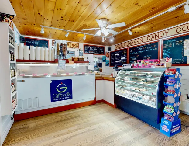 $749,000 | 62 West Main Street, Vinalhaven, ME 04863