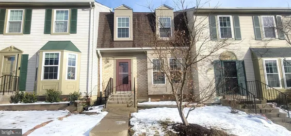 $2,790 | 12 Sebastiani Boulevard, Gaithersburg, MD 20878
