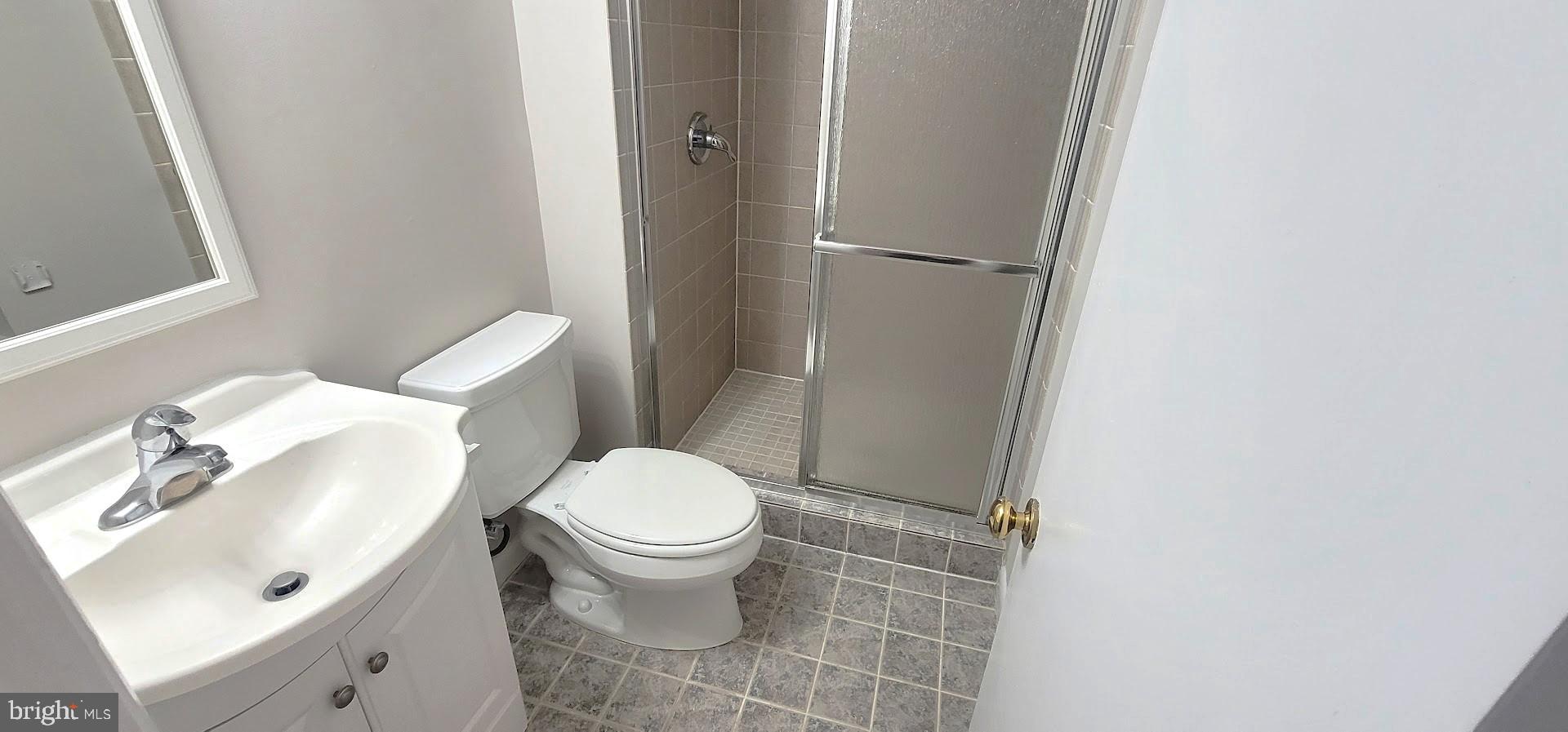 12 Sebastiani Boulevard Gaithersburg, MD 20878 - Photo 19 of 21 Modern bathroom with sleek fixtures.