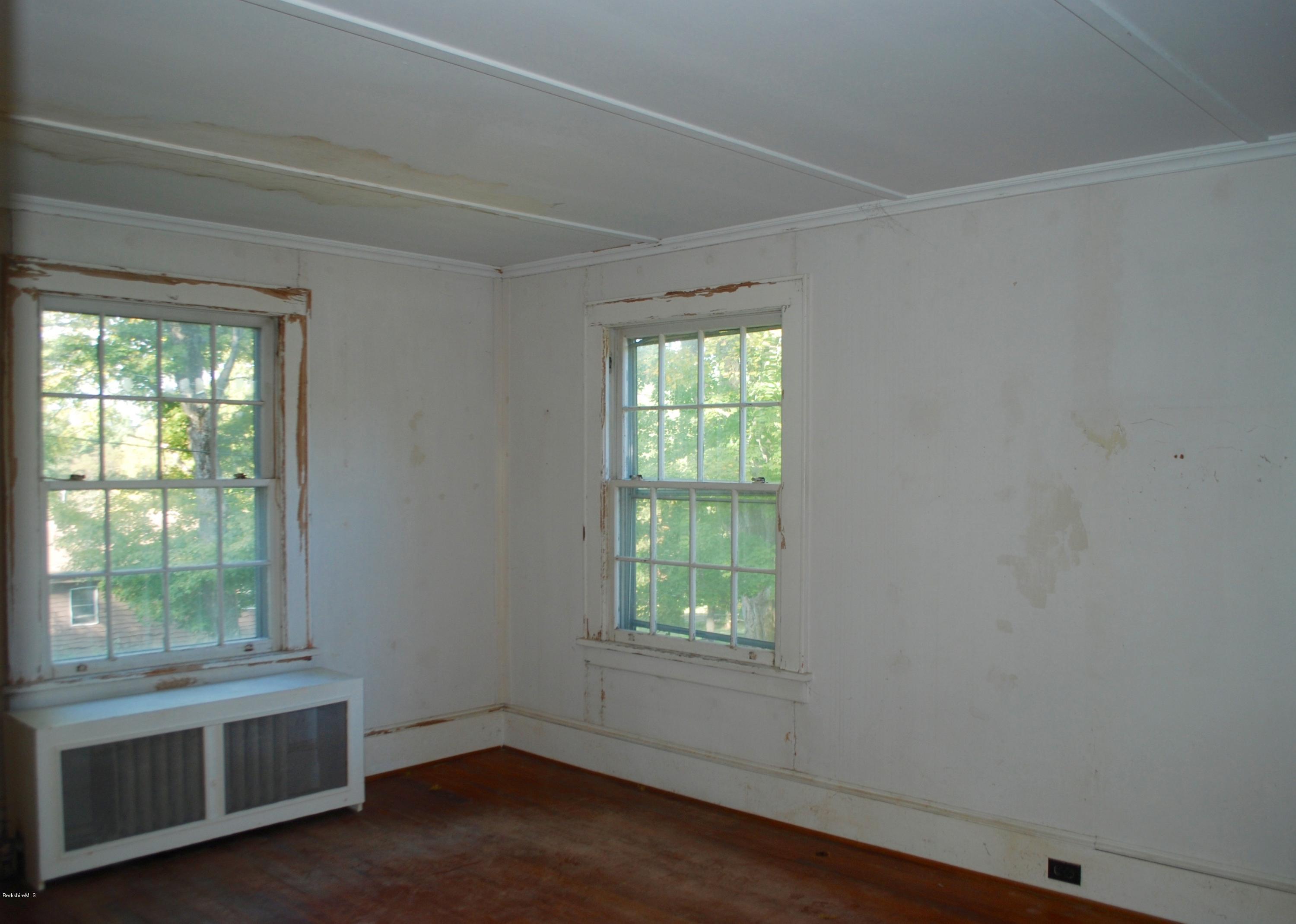 474 Main Road Monterey, MA 01245 - Photo 11 of 22 DSC_0677