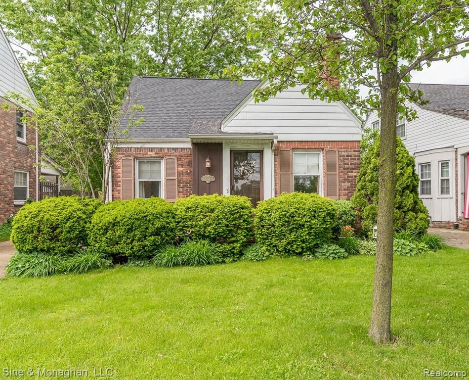1432 Vernier Road Grosse Pointe Woods, MI 48236 - Photo 21 of 21
