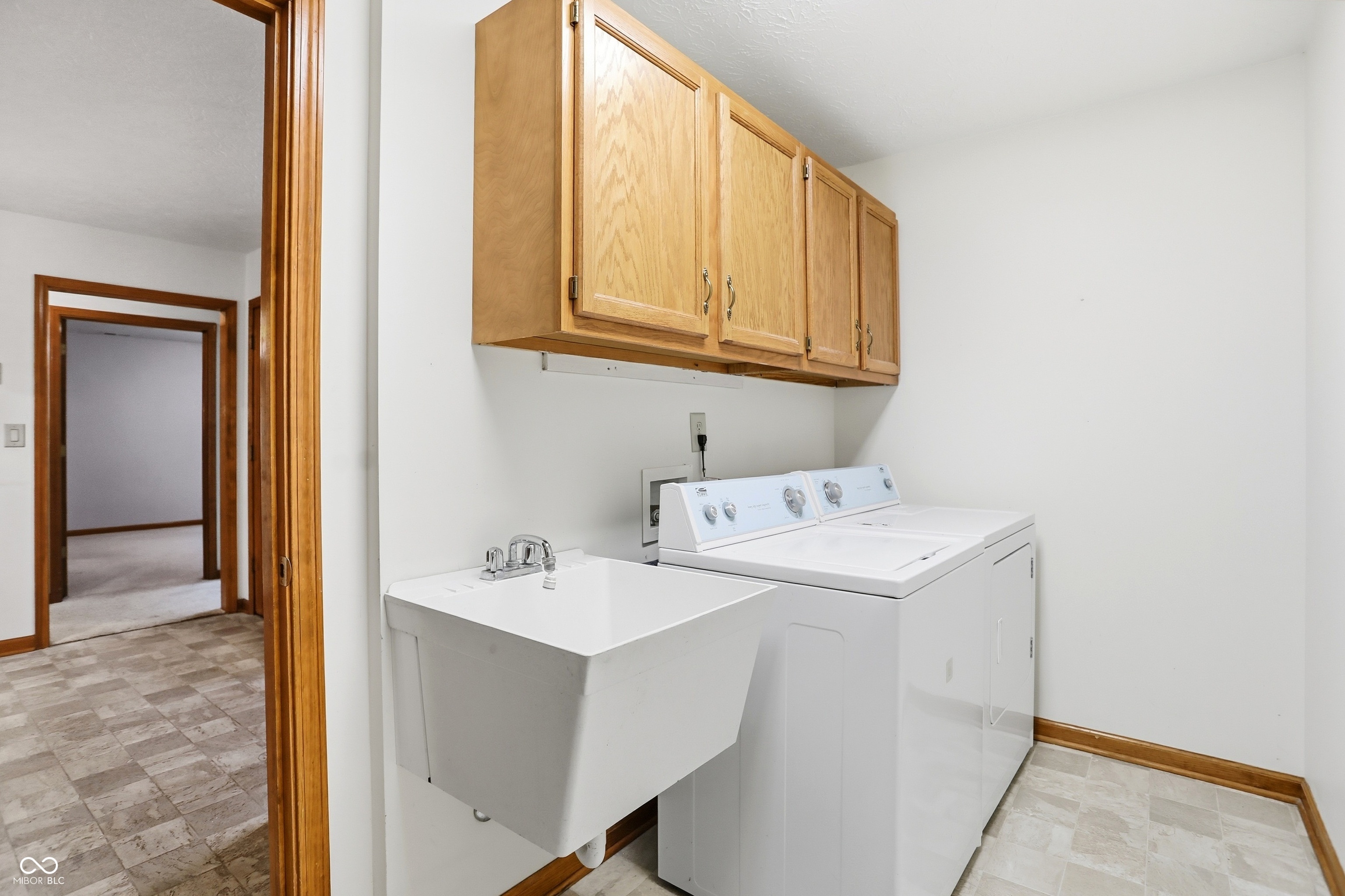 545 Moonglow Lane Indianapolis, IN 46217 - Photo 29 of 35