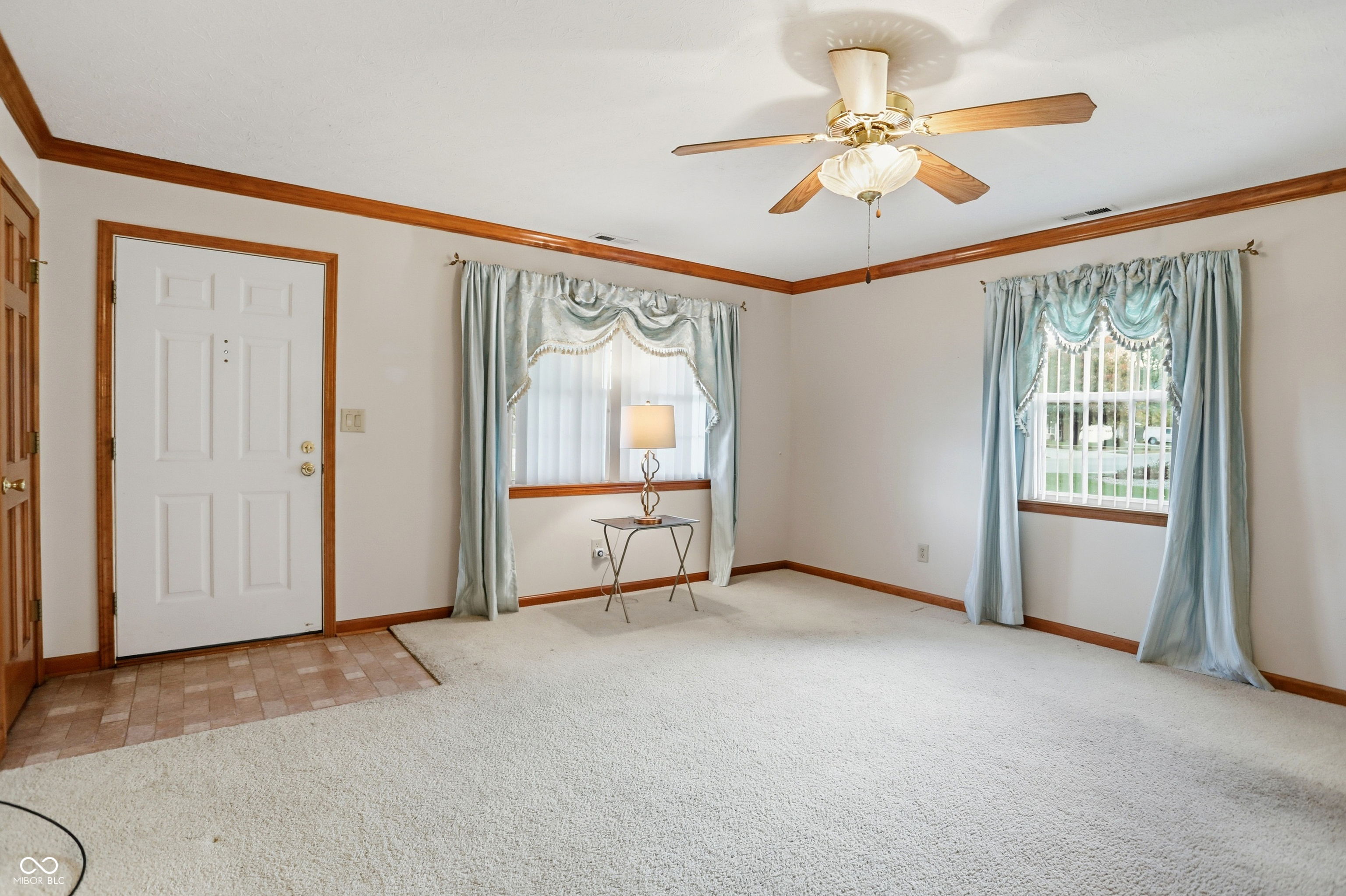 545 Moonglow Lane Indianapolis, IN 46217 - Photo 6 of 35