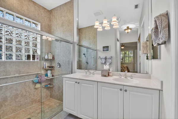 a view of a backyard with plants