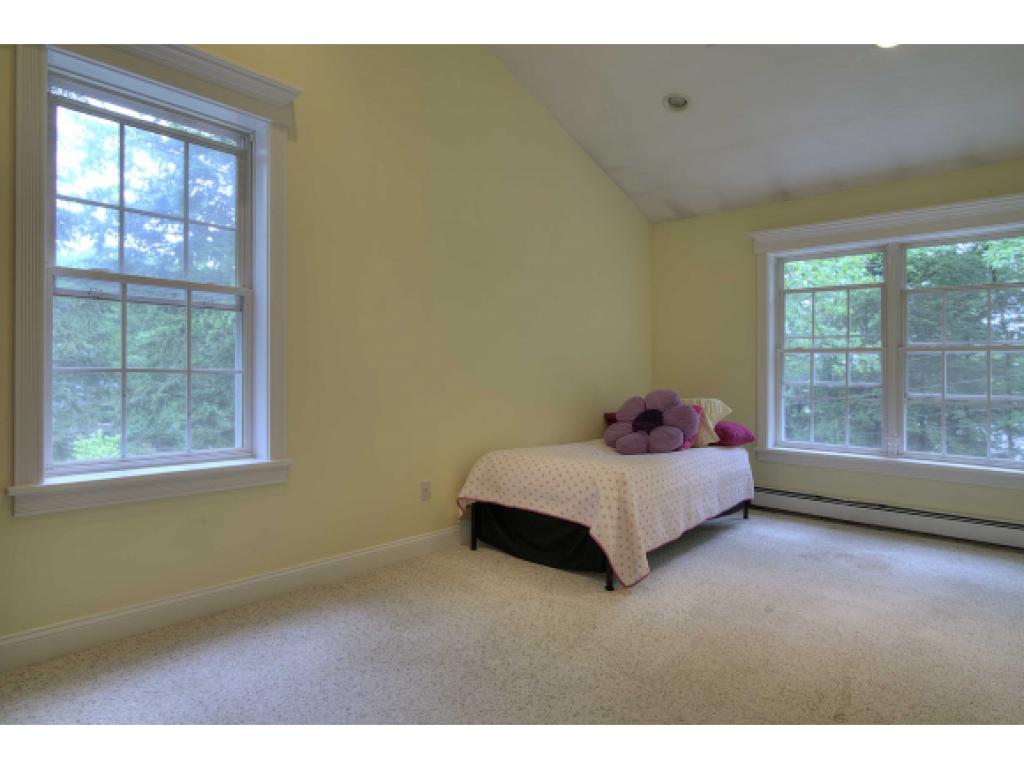 5 Ledge Road Atkinson, NH 03811 - Photo 18 of 36 Gallery Image 18