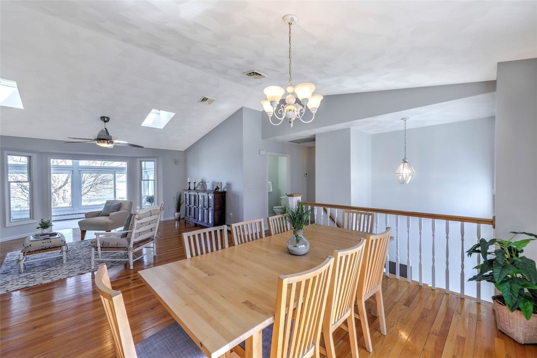 16 Roxbury Road Narragansett, RI 02882 - Photo 11 of 37