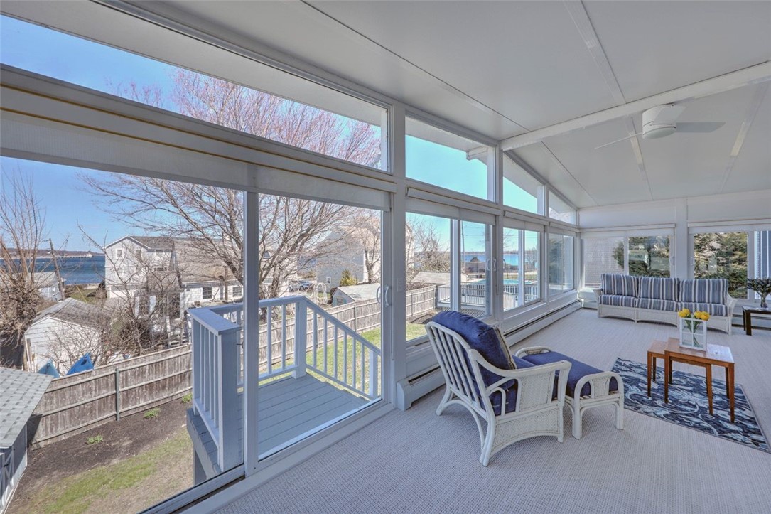 16 Roxbury Road Narragansett, RI 02882 - Photo 12 of 37
