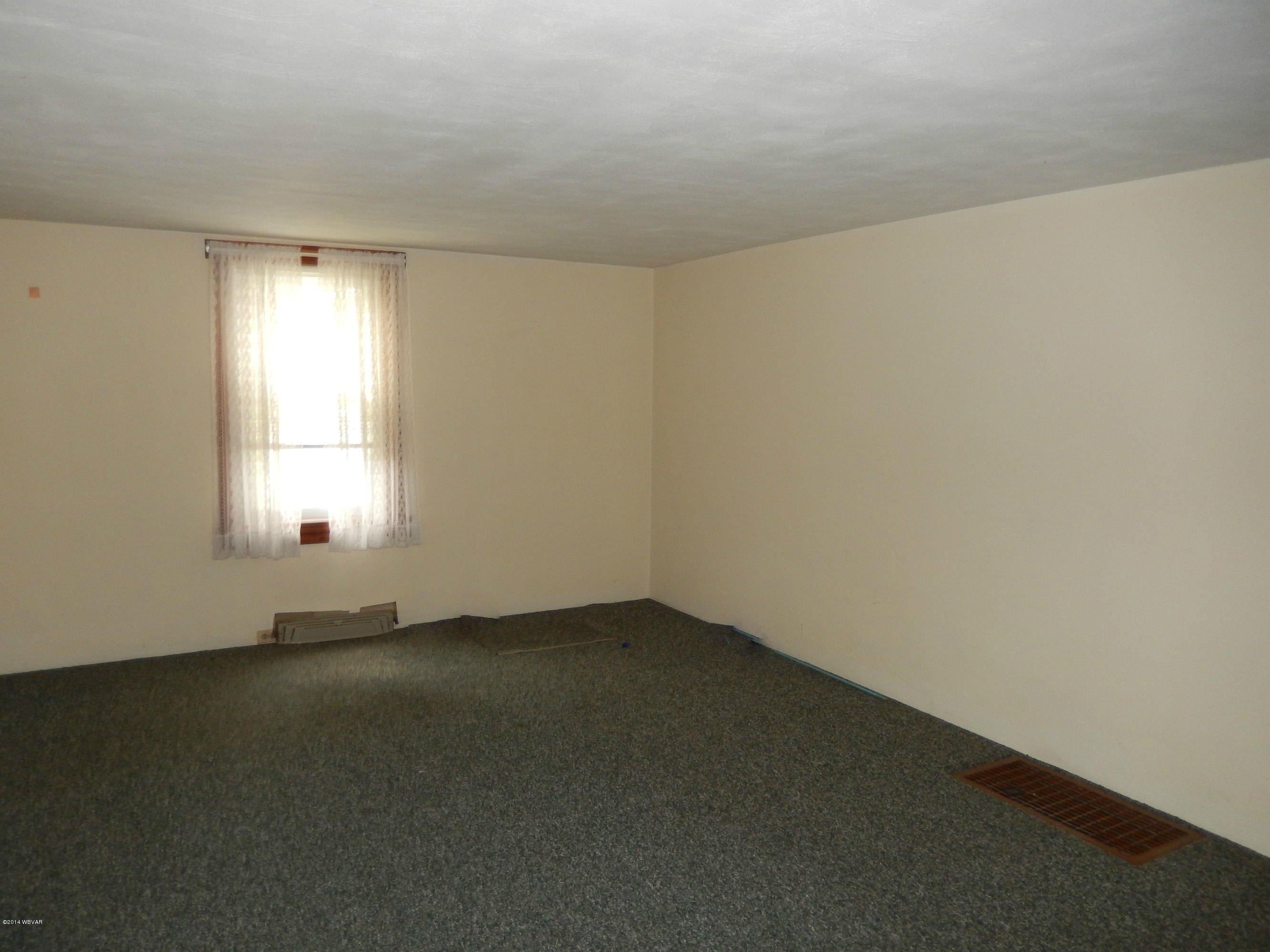 2085 Quenshuckney Road Linden, PA 17744 - Photo 3 of 12 Living room