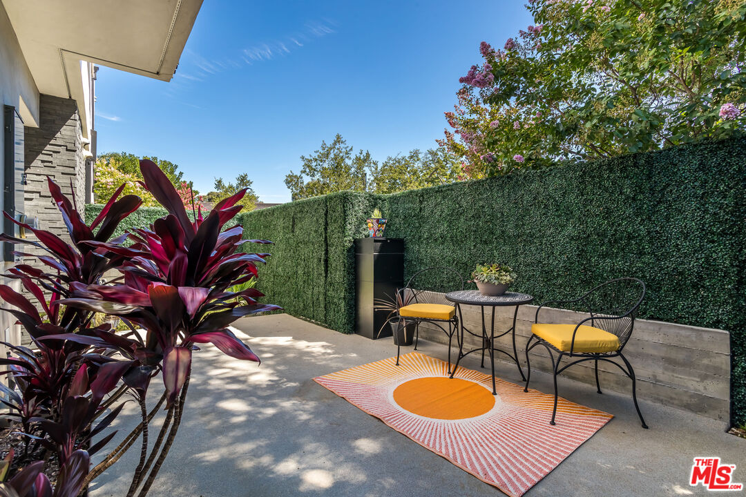 4531 Tujunga Avenue Studio City, CA 91602 - Photo 6 of 49