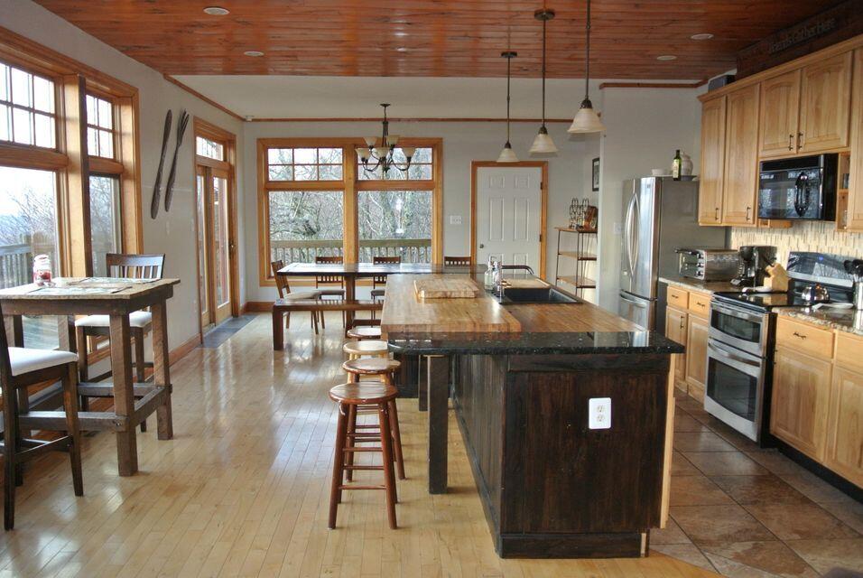 259 South Westridge Road Slatyfork, WV 26291 - Photo 2 of 31 Gallery Image 2