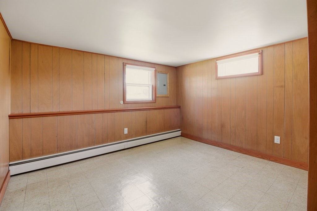55 Mixter Street Middletown, RI 02842 - Photo 34 of 50