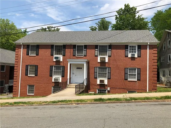 $895 | 1415 Clover Street Northwest, Winston-Salem, NC 27101