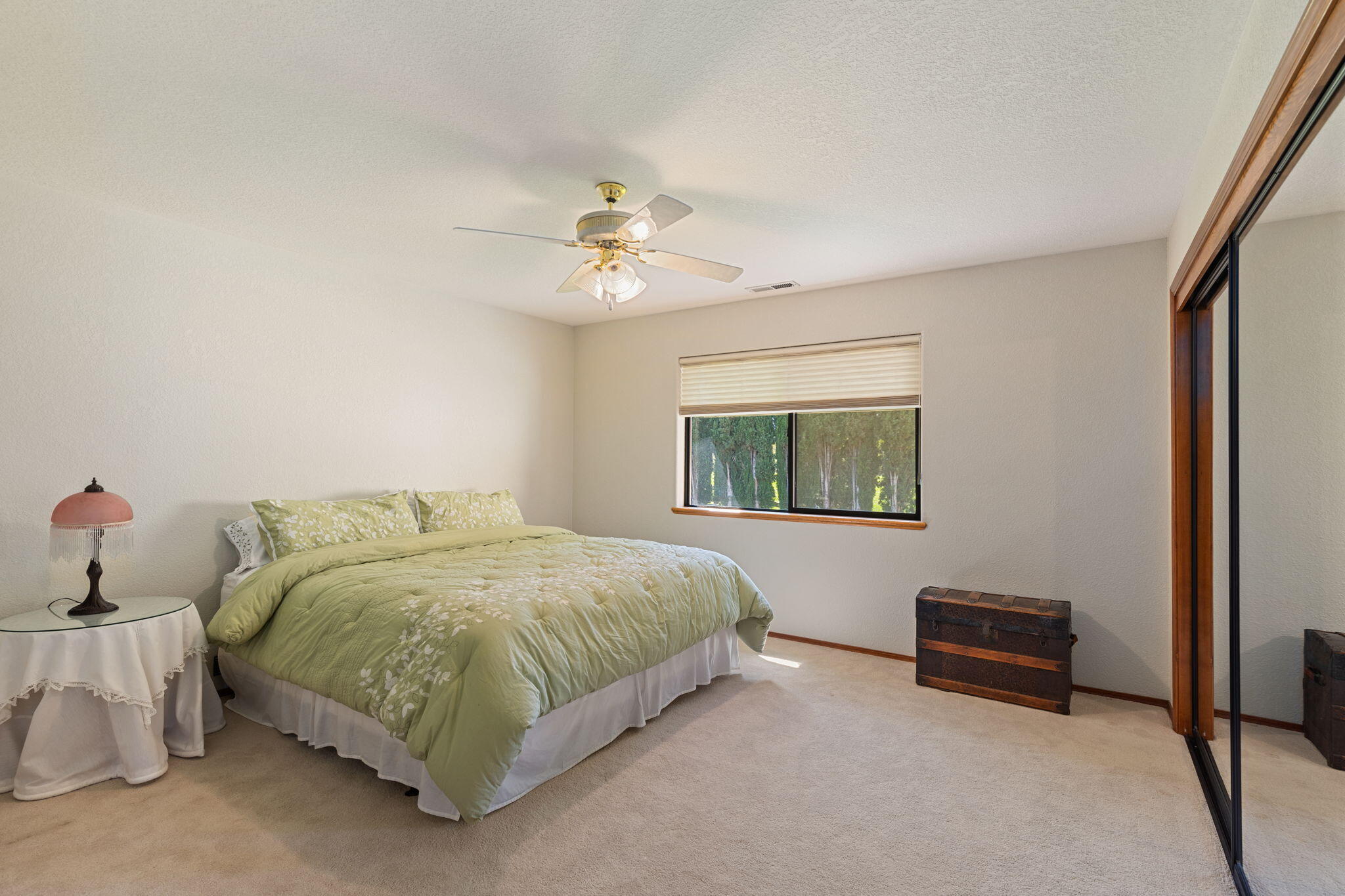 4780 Leonard Road Grants Pass, OR 97527 - Photo 23 of 60 Bedroom 1.