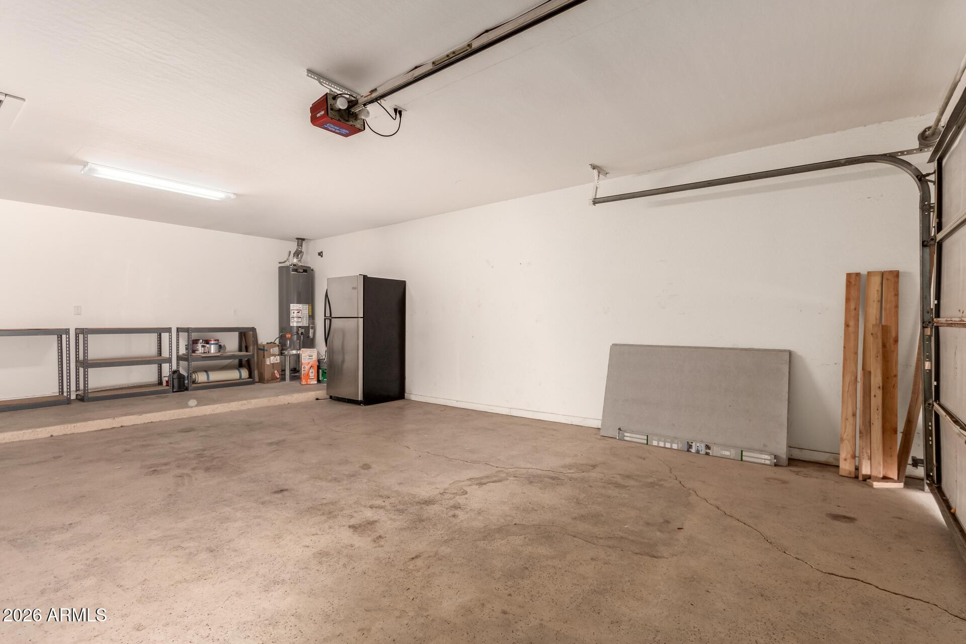 3613 South Kenneth Place Tempe, AZ 85282 - Photo 14 of 17 a view of a garage