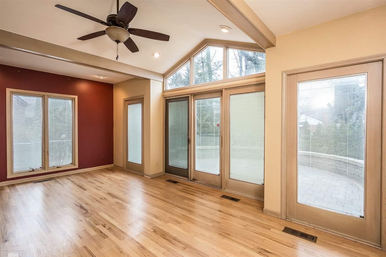 1630 Oxford Road Grosse Pointe Woods, MI 48236 - Photo 2 of 50