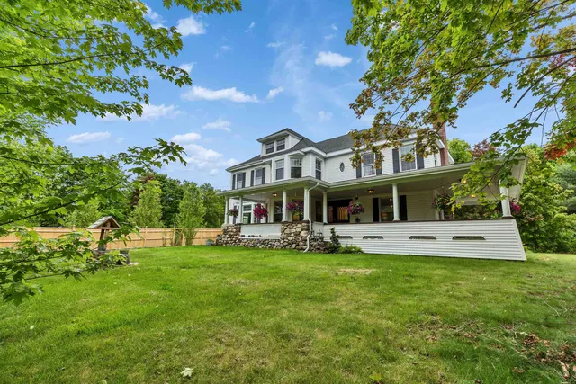 $1,200,000 | 120 South Mast Street, Goffstown, NH 03045