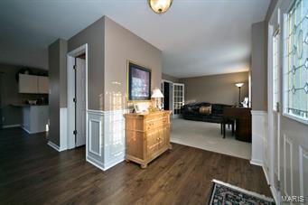 263 Arbor Crest Drive Ballwin, MO 63021 - Photo 4 of 42