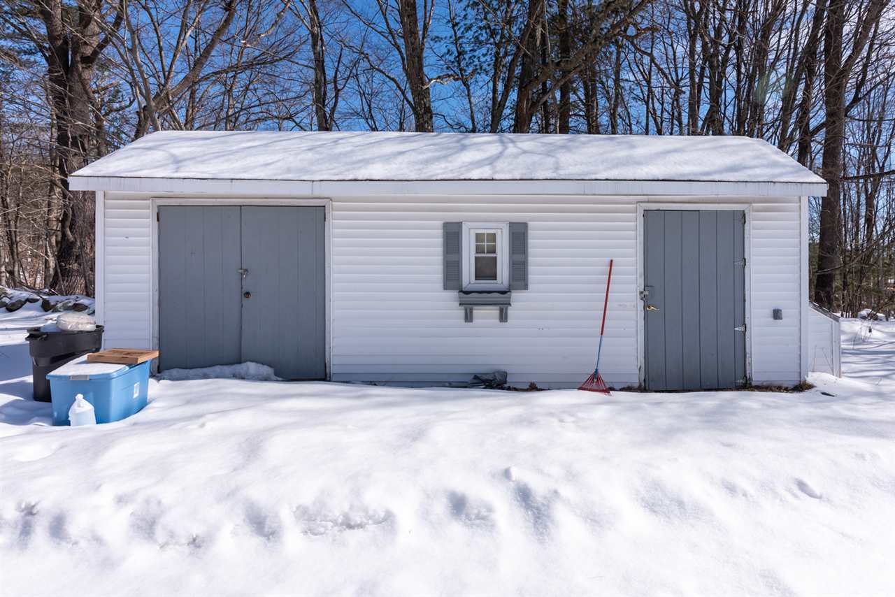655 Deering Center Road Weare, NH 03281 - Photo 3 of 36