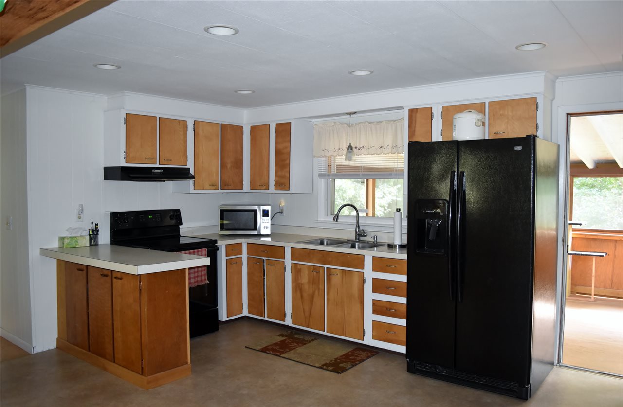 26 Sunny Acres Road Brattleboro, VT 05301 - Photo 5 of 18 Gallery Image 5