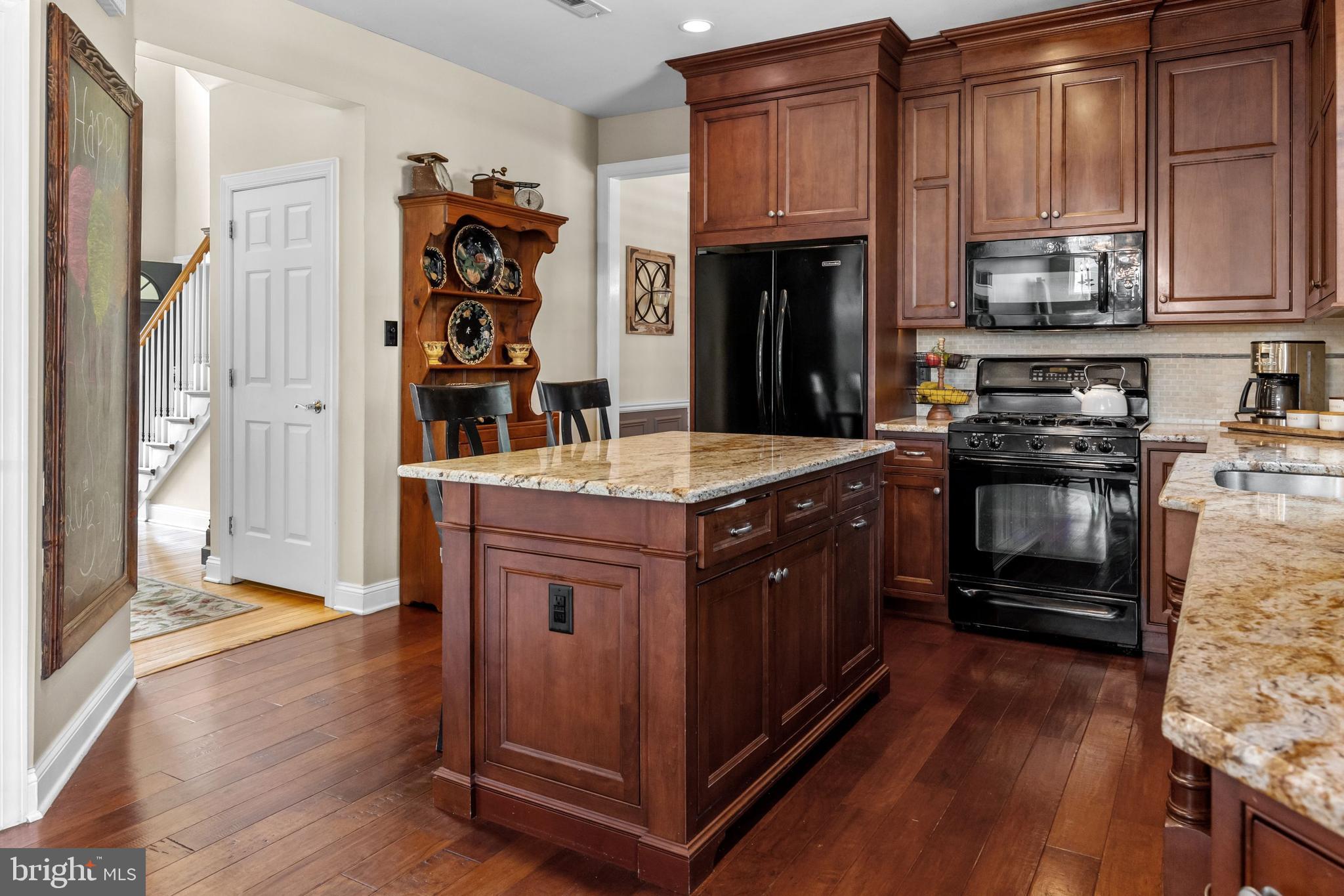 58 Hill Road Warminster, PA 18974 - Photo 11 of 53 Gallery Image 11