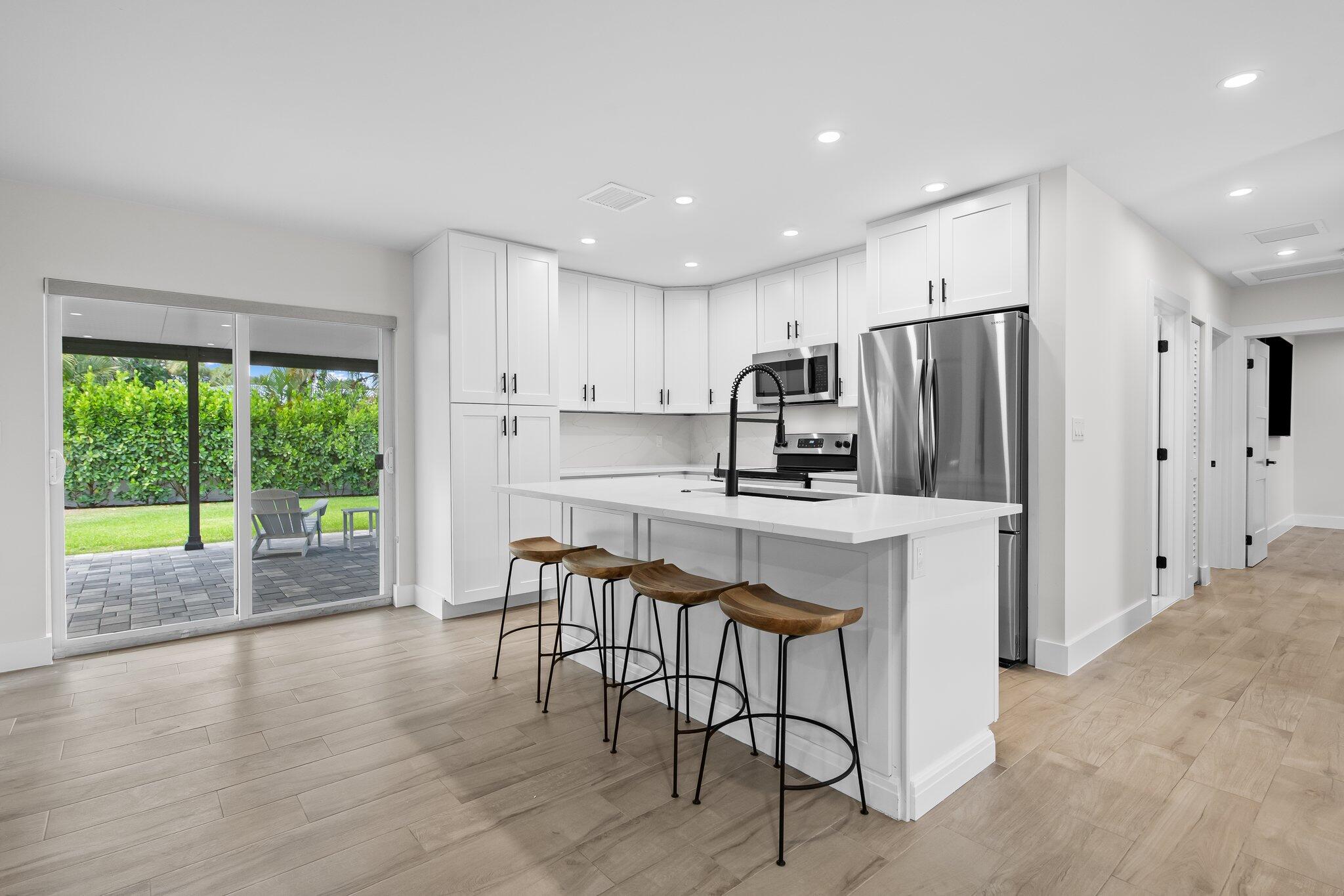 Kitchen / Views