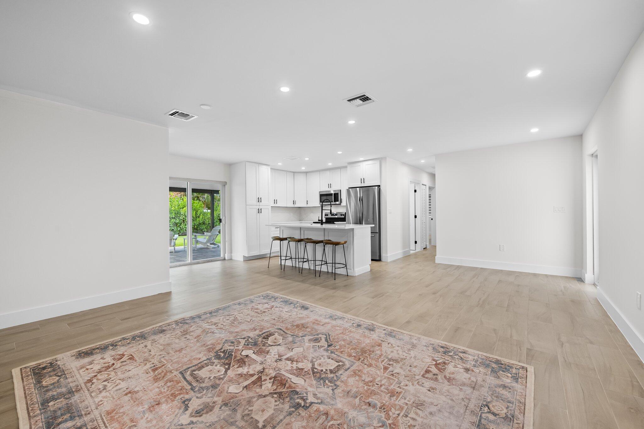 1269 Northwest 4th Street Boca Raton, FL 33486 - Photo 13 of 29 Kitchen / Family Room