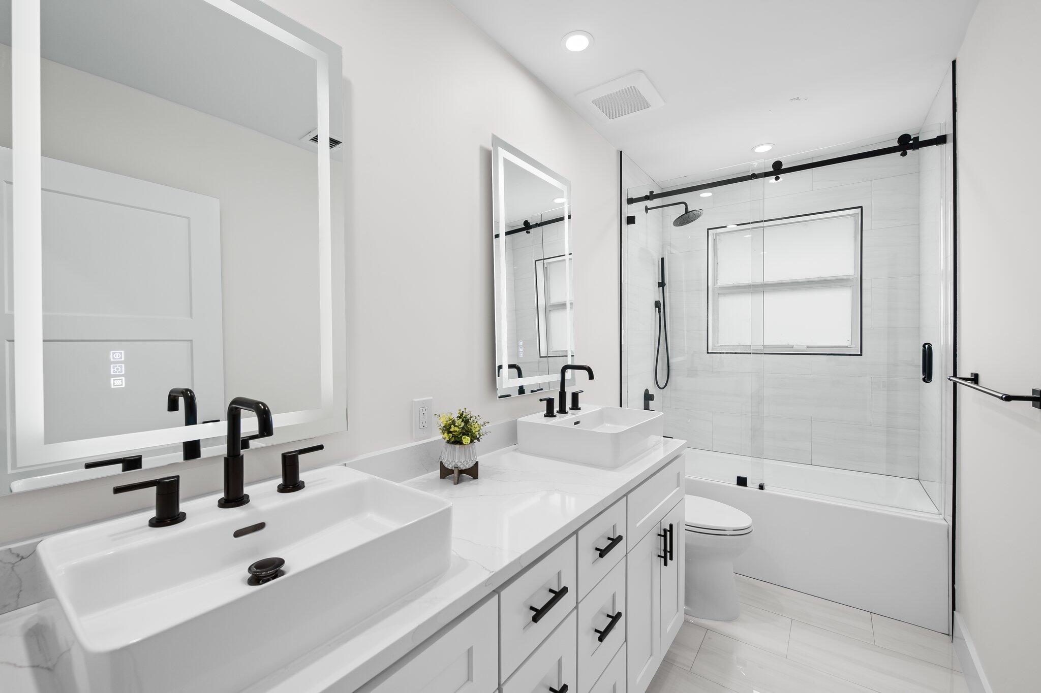 1269 Northwest 4th Street Boca Raton, FL 33486 - Photo 16 of 29 Guest Bathroom