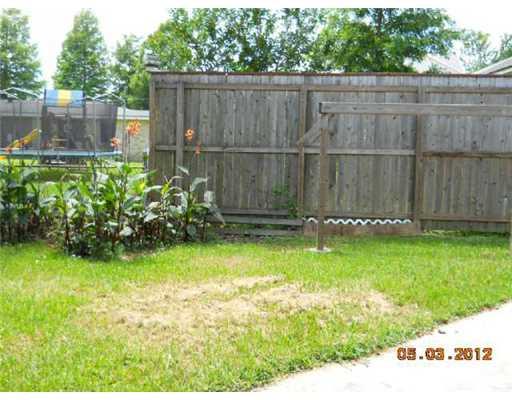 208 Bradwall Street Luling, LA 70070 - Photo 7 of 10