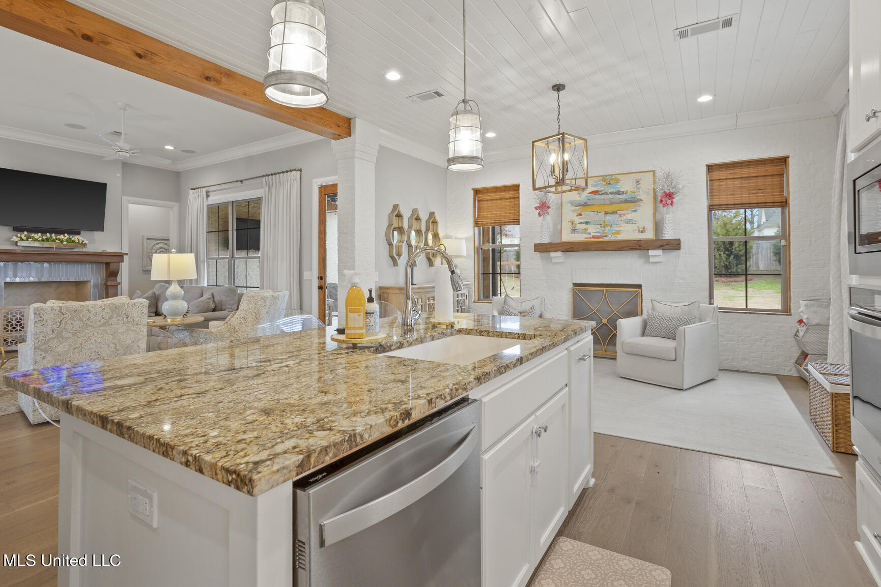 326 Wellstone Place Madison, MS 39110 - Photo 14 of 30 326 Wellstone Pl-17