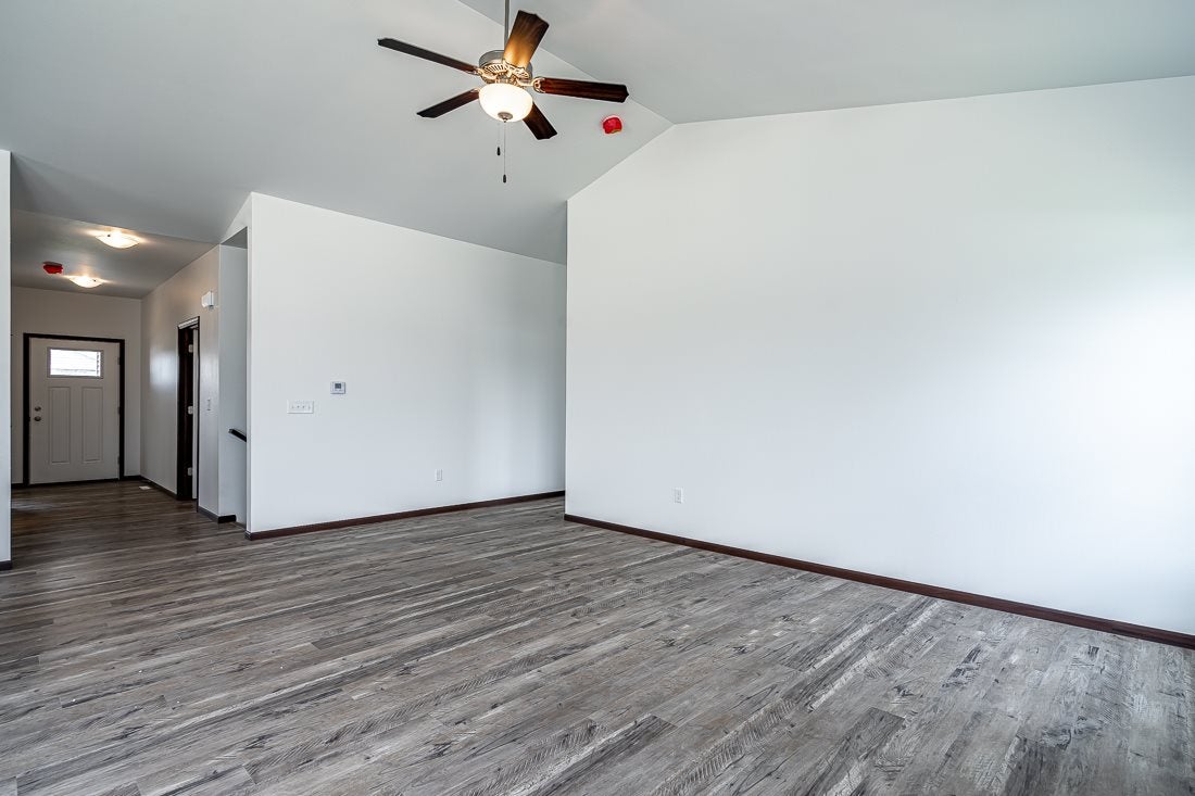 403 Ridge View Drive West Branch, IA 52358 - Photo 6 of 16 Gallery Image 6