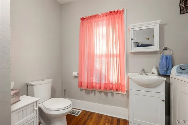 $175,000 | 155 Maplehurst Avenue, Syracuse, NY 13208